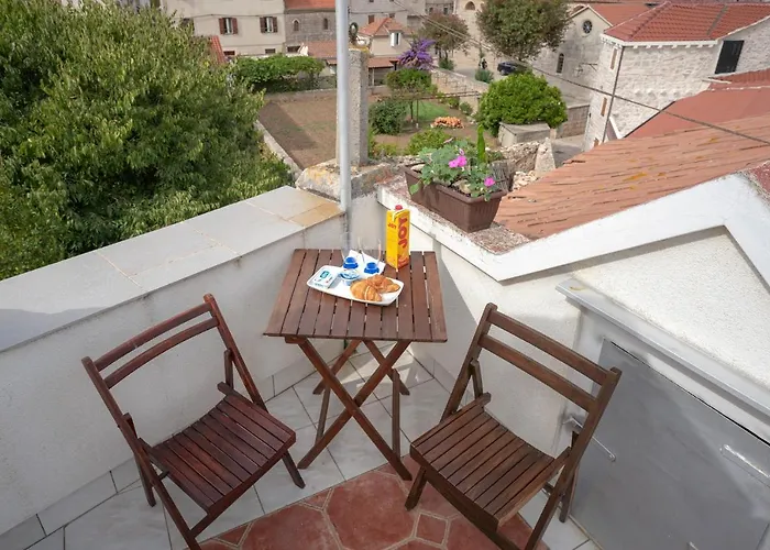 Apartman Studio Stari Grad - 1