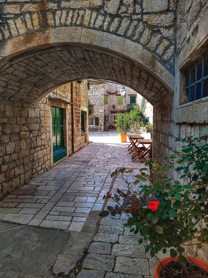 Stari Grad - 1 Apartment